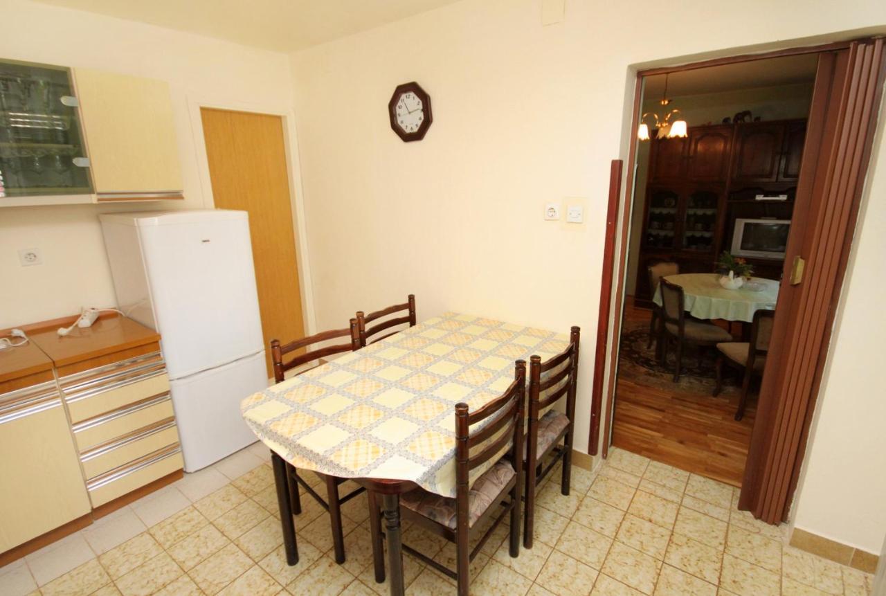 Apartments With A Parking Space Senj - 5572 Exterior foto